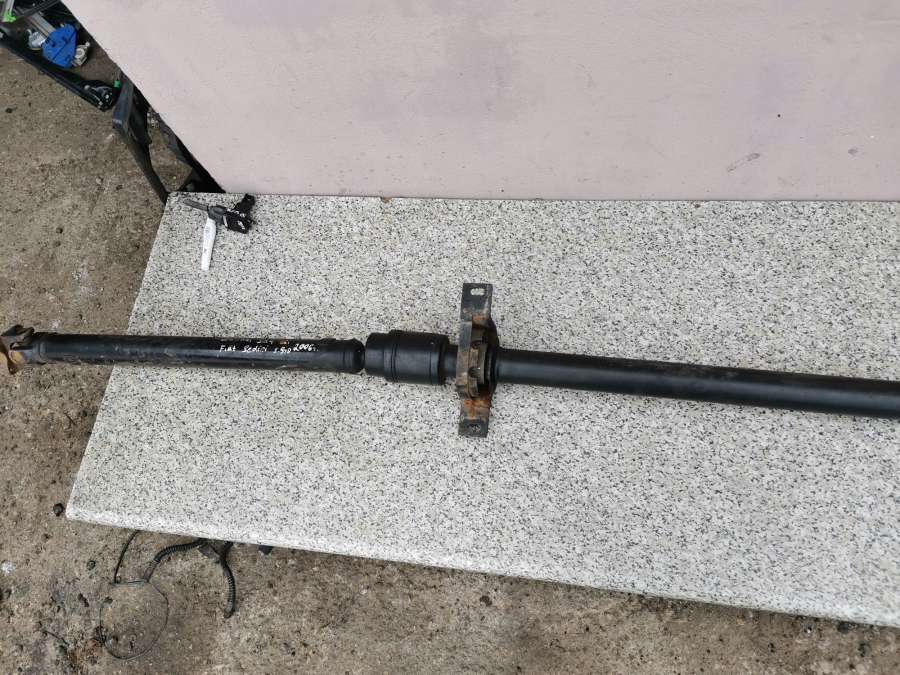 Карданный вал в сборе на сузуки сх4. Карданный вал сузуки сх4. Кардан suzuki sx4. Карданный вал сузуки сх4. Карданный вал сузуки сх4.